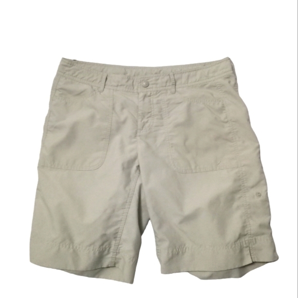 The North Face Nylon rolled cuff leg Button Zip shorts Size 10 - Picture 1 of 8